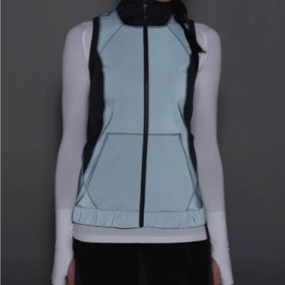 Lululemon high vis vest - Picture 3 of 6